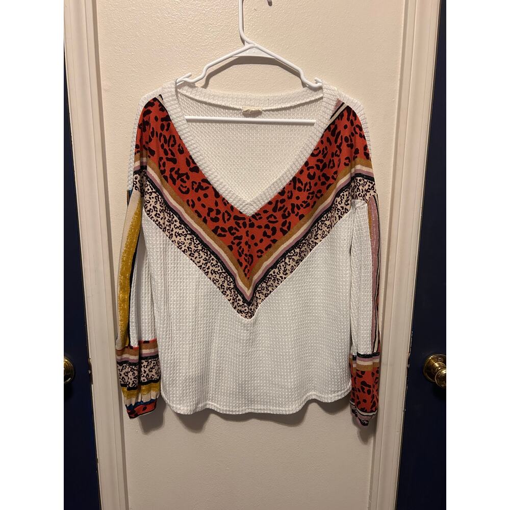 Lovely Melody Women's M Long Sleeve V-Neck Shirt